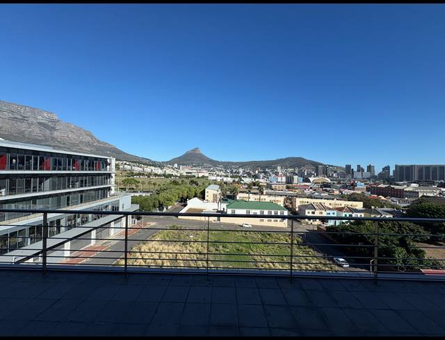 1,587M² OFFICE TO LET IN WOODSTOCK